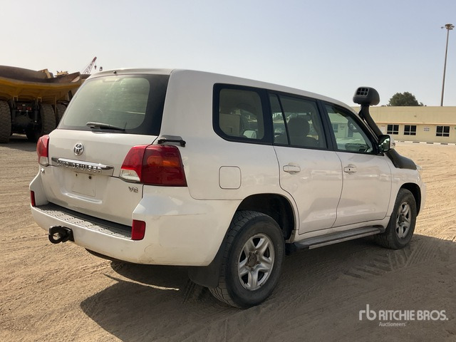 2012 Toyota Land Cruiser GX 200L 4x4 SUV - SUV : 사진 3 2012 Toyota Land Cruiser GX 200L 4x4 SUV - SUV : 사진 3