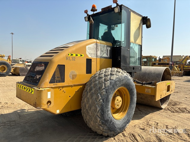 2013 Cat CS-533E Smooth Drum Compactor - 압축기 : 사진 3 2013 Cat CS-533E Smooth Drum Compactor - 압축기 : 사진 3