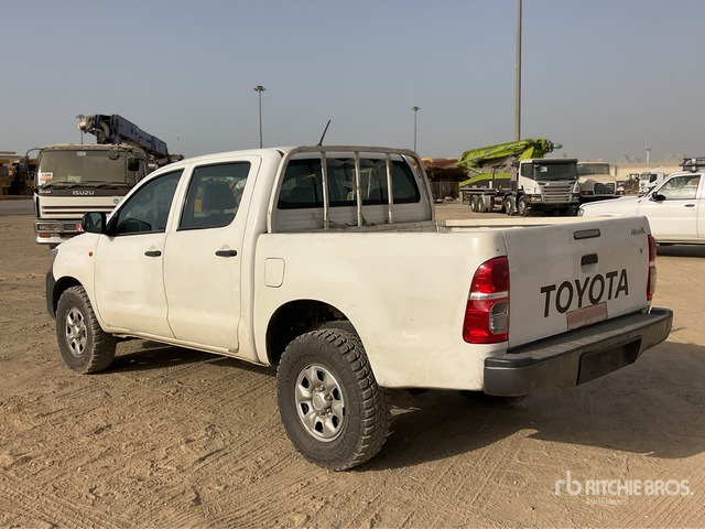 2014 Toyota Hilux 4x4 Crew Cab Pickup - 픽업트럭 : 사진 2 2014 Toyota Hilux 4x4 Crew Cab Pickup - 픽업트럭 : 사진 2