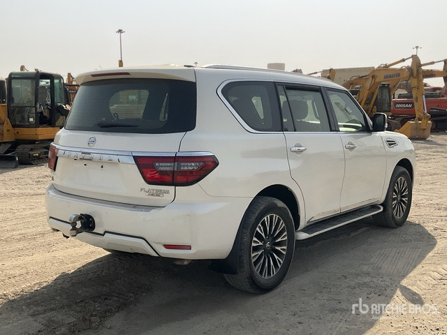 2015 Nissan Patrol Platinum 4x4 SUV - SUV : 사진 3 2015 Nissan Patrol Platinum 4x4 SUV - SUV : 사진 3