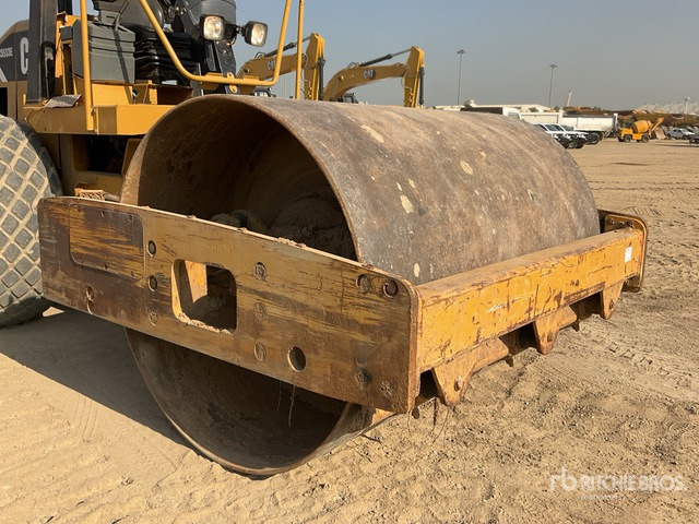 2016 Cat CS-533E Smooth Drum Compactor - 압축기 : 사진 4 2016 Cat CS-533E Smooth Drum Compactor - 압축기 : 사진 4