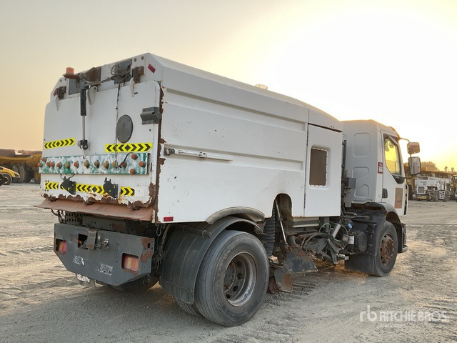 2016 Renault D18 Elgin on Sweeper Truck - 거리 청소 차량 : 사진 4 2016 Renault D18 Elgin on Sweeper Truck - 거리 청소 차량 : 사진 4