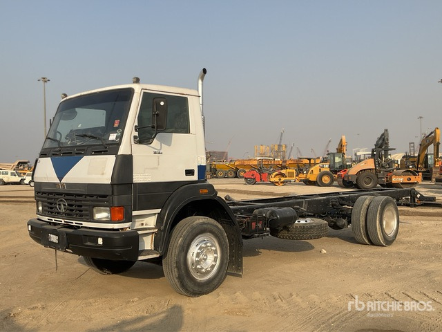 2017 TATA LPT 1618 4x2 Cab and Chassis - 캡 새시 트럭 : 사진 2 2017 TATA LPT 1618 4x2 Cab and Chassis - 캡 새시 트럭 : 사진 2