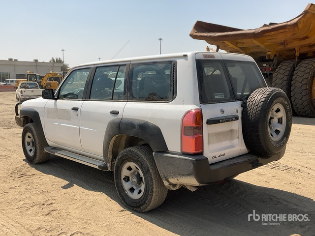 2018 Nissan Patrol GL 4x4 SUV - SUV : 사진 4 2018 Nissan Patrol GL 4x4 SUV - SUV : 사진 4