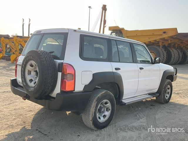 2018 Nissan Patrol GL 4x4 SUV - SUV : 사진 3 2018 Nissan Patrol GL 4x4 SUV - SUV : 사진 3