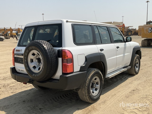 2018 Nissan Patrol GL 4x4 SUV - SUV : 사진 3 2018 Nissan Patrol GL 4x4 SUV - SUV : 사진 3