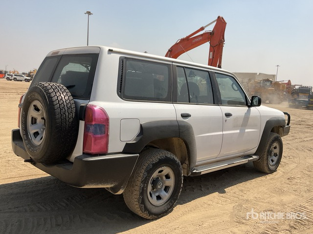 2018 Nissan Patrol GL 4x4 SUV - SUV : 사진 3 2018 Nissan Patrol GL 4x4 SUV - SUV : 사진 3
