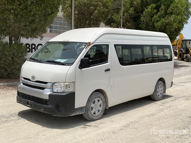 2018 Toyota Hiace High Roof 4x2 16-Seat Mini Bus - 소형 버스, 승합차 : 사진 2 2018 Toyota Hiace High Roof 4x2 16-Seat Mini Bus - 소형 버스, 승합차 : 사진 2