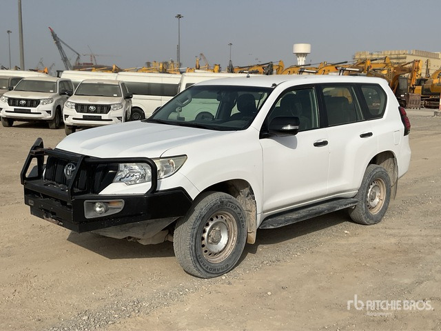 2018 Toyota Prado 150L 4x4 SUV - SUV : 사진 2 2018 Toyota Prado 150L 4x4 SUV - SUV : 사진 2