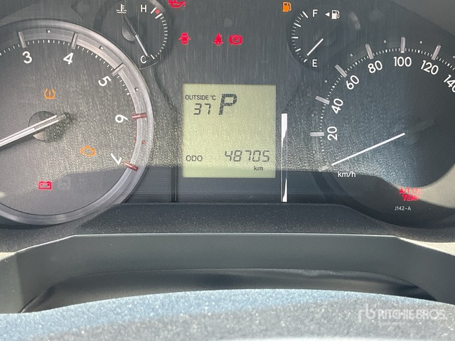 2018 Toyota Prado 150L 4x4 SUV - SUV : 사진 4 2018 Toyota Prado 150L 4x4 SUV - SUV : 사진 4