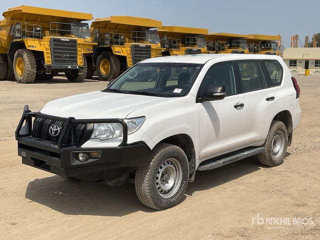 2018 Toyota Prado 150L 4x4 SUV - SUV : 사진 1 2018 Toyota Prado 150L 4x4 SUV - SUV : 사진 1