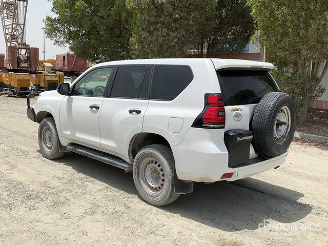 2018 Toyota Prado 150L 4x4 SUV - SUV : 사진 4 2018 Toyota Prado 150L 4x4 SUV - SUV : 사진 4