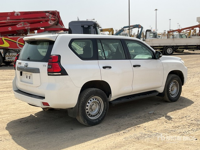 2018 Toyota Prado 150L 4x4 SUV - SUV : 사진 4 2018 Toyota Prado 150L 4x4 SUV - SUV : 사진 4