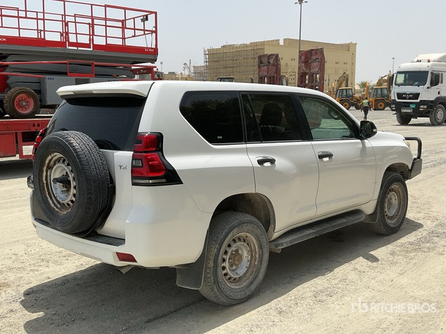 2018 Toyota Prado 150L 4x4 SUV - SUV : 사진 3 2018 Toyota Prado 150L 4x4 SUV - SUV : 사진 3