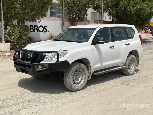 2018 Toyota Prado TX 150L 4x4 SUV - SUV : 사진 2 2018 Toyota Prado TX 150L 4x4 SUV - SUV : 사진 2