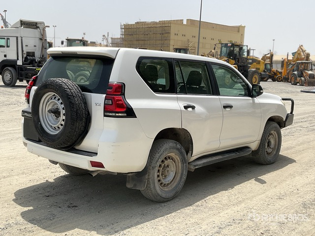 2018 Toyota Prado TX 150L 4x4 SUV - SUV : 사진 3 2018 Toyota Prado TX 150L 4x4 SUV - SUV : 사진 3