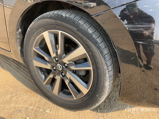 2021 Nissan Versa Automobile - 차량 : 사진 5 2021 Nissan Versa Automobile - 차량 : 사진 5