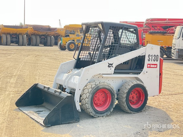 Bobcat S130 - 스키드 스티어 로더 : 사진 2 Bobcat S130 - 스키드 스티어 로더 : 사진 2