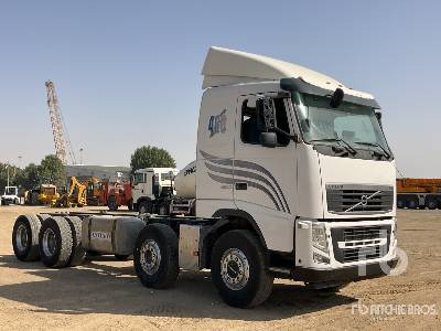 VOLVO FH460 8x4 Twin-Steer Sleeper - 캡 새시 트럭 : 사진 4 VOLVO FH460 8x4 Twin-Steer Sleeper - 캡 새시 트럭 : 사진 4