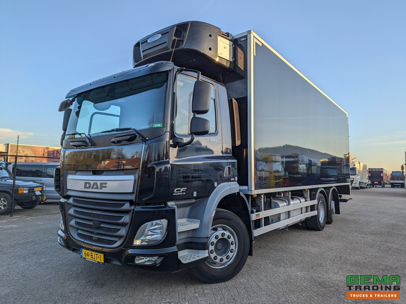 DAF CF 290 FAN 6x2/4 DagCab Euro6 - Koel-VriesBak 7.9m + Carrier Supra 1150MT + Laadklep 2000kg - 냉동탑차 : 사진 1 DAF CF 290 FAN 6x2/4 DagCab Euro6 - Koel-VriesBak 7.9m + Carrier Supra 1150MT + Laadklep 2000kg - 냉동탑차 : 사진 1