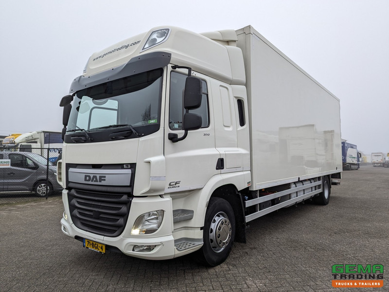 DAF CF 370 FA 4x2 Spacecab Euro6 - GeslotenBak 8.2M + Laadklep 2000kg - HardHouten vloer - 10/2025APK - 박스 트럭 : 사진 1 DAF CF 370 FA 4x2 Spacecab Euro6 - GeslotenBak 8.2M + Laadklep 2000kg - HardHouten vloer - 10/2025APK - 박스 트럭 : 사진 1