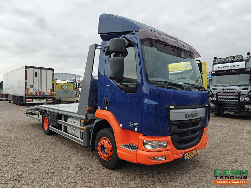 DAF LF 180 FA 4x2 Dagcab Euro6C - Oprijwagen/Machine transporter 5.3m + Lier 5900kg - Trekhaak - 09/2026 APK - NieuweOPbouw! - 자동 운반 장치 트럭 : 사진 3 DAF LF 180 FA 4x2 Dagcab Euro6C - Oprijwagen/Machine transporter 5.3m + Lier 5900kg - Trekhaak - 09/2026 APK - NieuweOPbouw! - 자동 운반 장치 트럭 : 사진 3