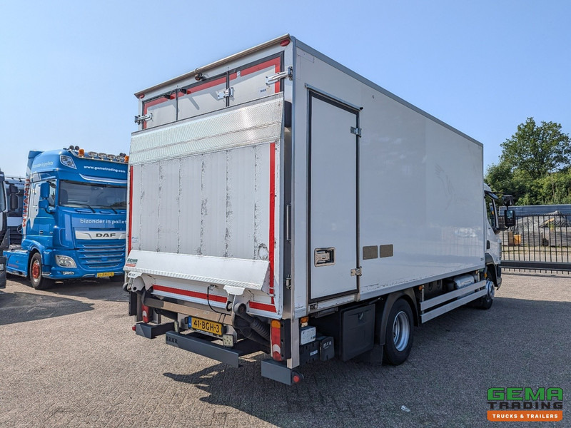DAF LF 210 FA 4x2 Slaapcab Euro6 - Koelbak 5.5M + Konvekta/Solar-Koeler + Laadklep 1500KG - Zijdeur - 08/2025 APK - 냉동탑차 : 사진 4 DAF LF 210 FA 4x2 Slaapcab Euro6 - Koelbak 5.5M + Konvekta/Solar-Koeler + Laadklep 1500KG - Zijdeur - 08/2025 APK - 냉동탑차 : 사진 4