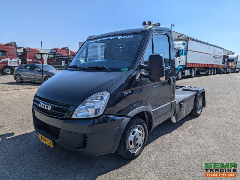 Iveco 35C18/T 4x2 Euro4 - BE-Trekker - 3-Zits - Luchthoorns - NAP - 07/2025APK - 트랙터 유닛 : 사진 1 Iveco 35C18/T 4x2 Euro4 - BE-Trekker - 3-Zits - Luchthoorns - NAP - 07/2025APK - 트랙터 유닛 : 사진 1