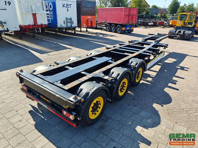 Kögel PORT 40 SIMPLEX 20 3-Assen SAF - Schijfremmen - 20/30/40FT Aansluiting - Achterschuiver - 컨테이너 운반 장치/ 스와프 보디 세미 트레일러 : 사진 4 Kögel PORT 40 SIMPLEX 20 3-Assen SAF - Schijfremmen - 20/30/40FT Aansluiting - Achterschuiver - 컨테이너 운반 장치/ 스와프 보디 세미 트레일러 : 사진 4