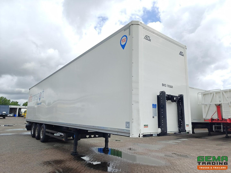 Kögel S24-1 3-Assen SAF - Schijfremmen - Gesloten Opbouw - 밀폐형 박스 세미 트레일러 : 사진 5 Kögel S24-1 3-Assen SAF - Schijfremmen - Gesloten Opbouw - 밀폐형 박스 세미 트레일러 : 사진 5