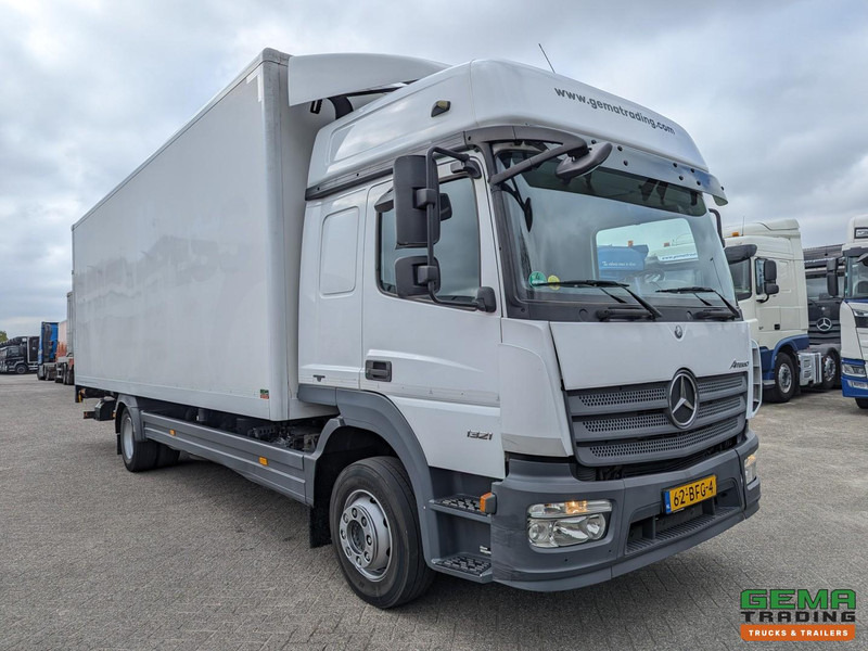 Mercedes-Benz Atego 1321 4x2 Slaapcab Euro6A - Geslotenbak 7.58m + Laadklep 1500kg 10/2025APK - 박스 트럭 : 사진 4 Mercedes-Benz Atego 1321 4x2 Slaapcab Euro6A - Geslotenbak 7.58m + Laadklep 1500kg 10/2025APK - 박스 트럭 : 사진 4