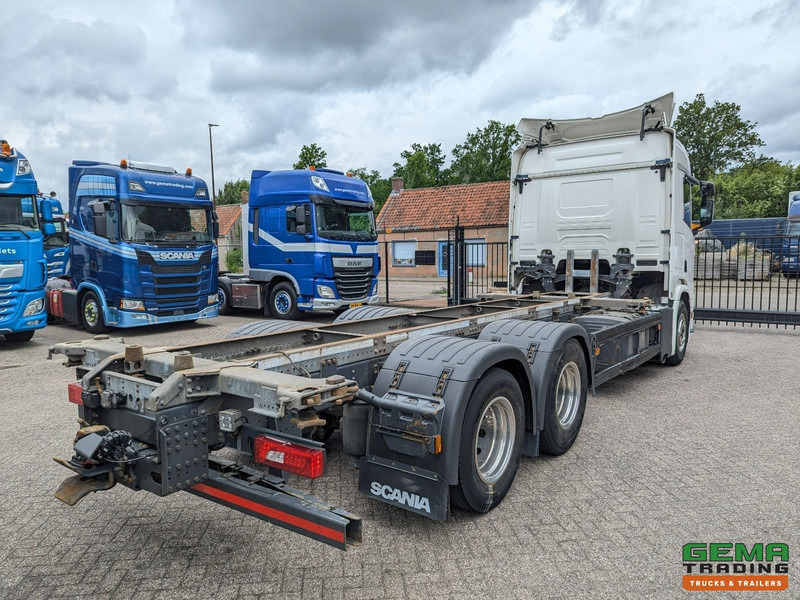 Scania R500 6x2 CR20N Euro6 - Retarder - BDF systeem - Dubbele tanks - Vangmuil - 컨테이너 운반 장치/ 스와프 보디 트럭 : 사진 2 Scania R500 6x2 CR20N Euro6 - Retarder - BDF systeem - Dubbele tanks - Vangmuil - 컨테이너 운반 장치/ 스와프 보디 트럭 : 사진 2