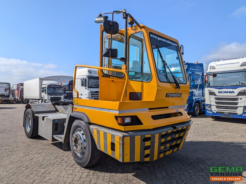 Terberg YT222 Allison - Schotel 30T - Landbouw kenteken - Uren 26725 - 터미널 트랙터 : 사진 2 Terberg YT222 Allison - Schotel 30T - Landbouw kenteken - Uren 26725 - 터미널 트랙터 : 사진 2