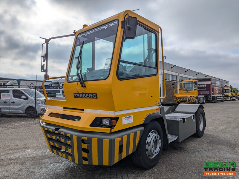 Terberg YT222 Allison - Schotel 30T - Landbouw kenteken - 터미널 트랙터 : 사진 1 Terberg YT222 Allison - Schotel 30T - Landbouw kenteken - 터미널 트랙터 : 사진 1