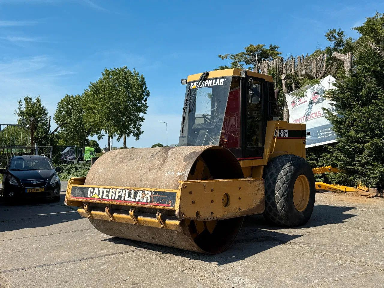 CAT Caterpillar CS 563 Roller with vibration - 압축기 : 사진 2 CAT Caterpillar CS 563 Roller with vibration - 압축기 : 사진 2