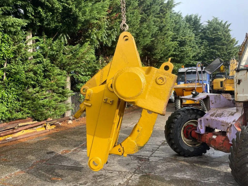 CAT Caterpillar Ripper compatible with D7R and D7H R CAT Ripper compatible with D7R and D7H Ripper compat - 리퍼 건설기계 용 : 사진 2 CAT Caterpillar Ripper compatible with D7R and D7H R CAT Ripper compatible with D7R and D7H Ripper compat - 리퍼 건설기계 용 : 사진 2
