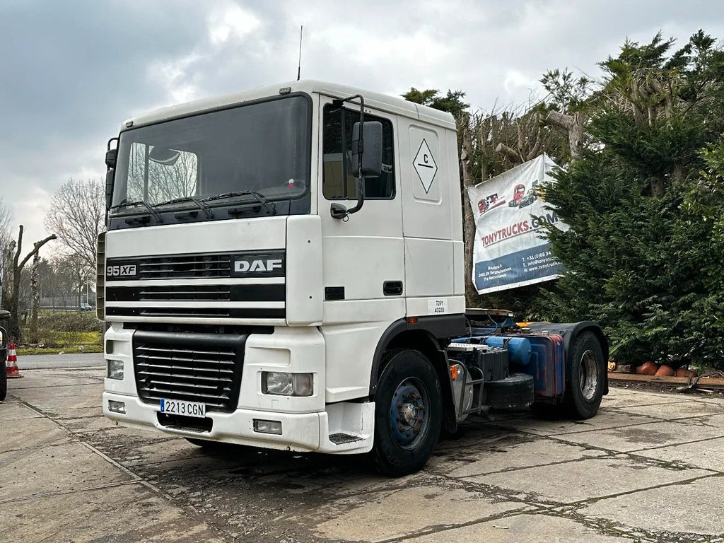 DAF XF 95.380 4X2 Tractor-unit Spring/Air ZF Manual - 트랙터 유닛 : 사진 2 DAF XF 95.380 4X2 Tractor-unit Spring/Air ZF Manual - 트랙터 유닛 : 사진 2