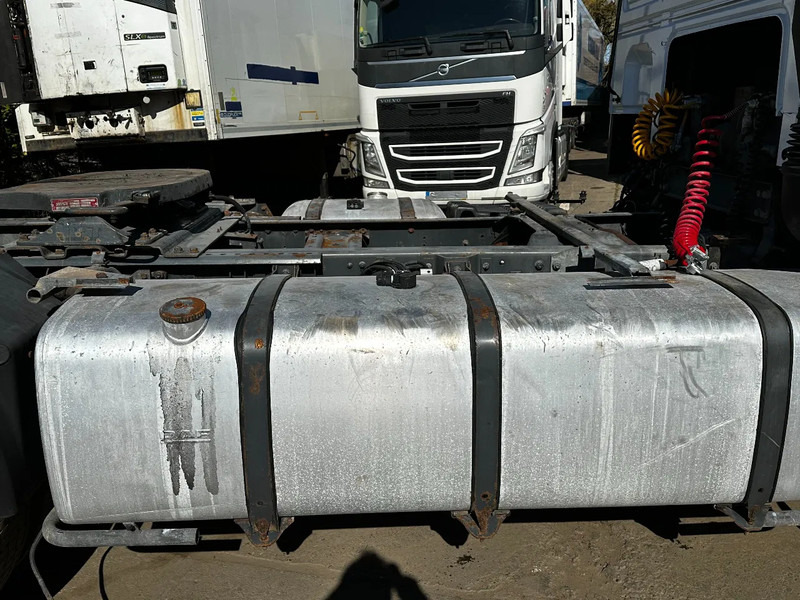 DAF XF 95.480 4X2 Tractor-unit Spring/Air ZF Manual Euro3 Airco - 트랙터 유닛 : 사진 5 DAF XF 95.480 4X2 Tractor-unit Spring/Air ZF Manual Euro3 Airco - 트랙터 유닛 : 사진 5