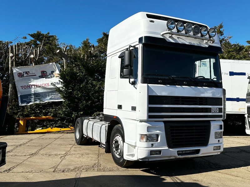 DAF XF 95.480 4X2 Tractor-unit Spring/Air ZF Manual Euro3 Airco - 트랙터 유닛 : 사진 1 DAF XF 95.480 4X2 Tractor-unit Spring/Air ZF Manual Euro3 Airco - 트랙터 유닛 : 사진 1