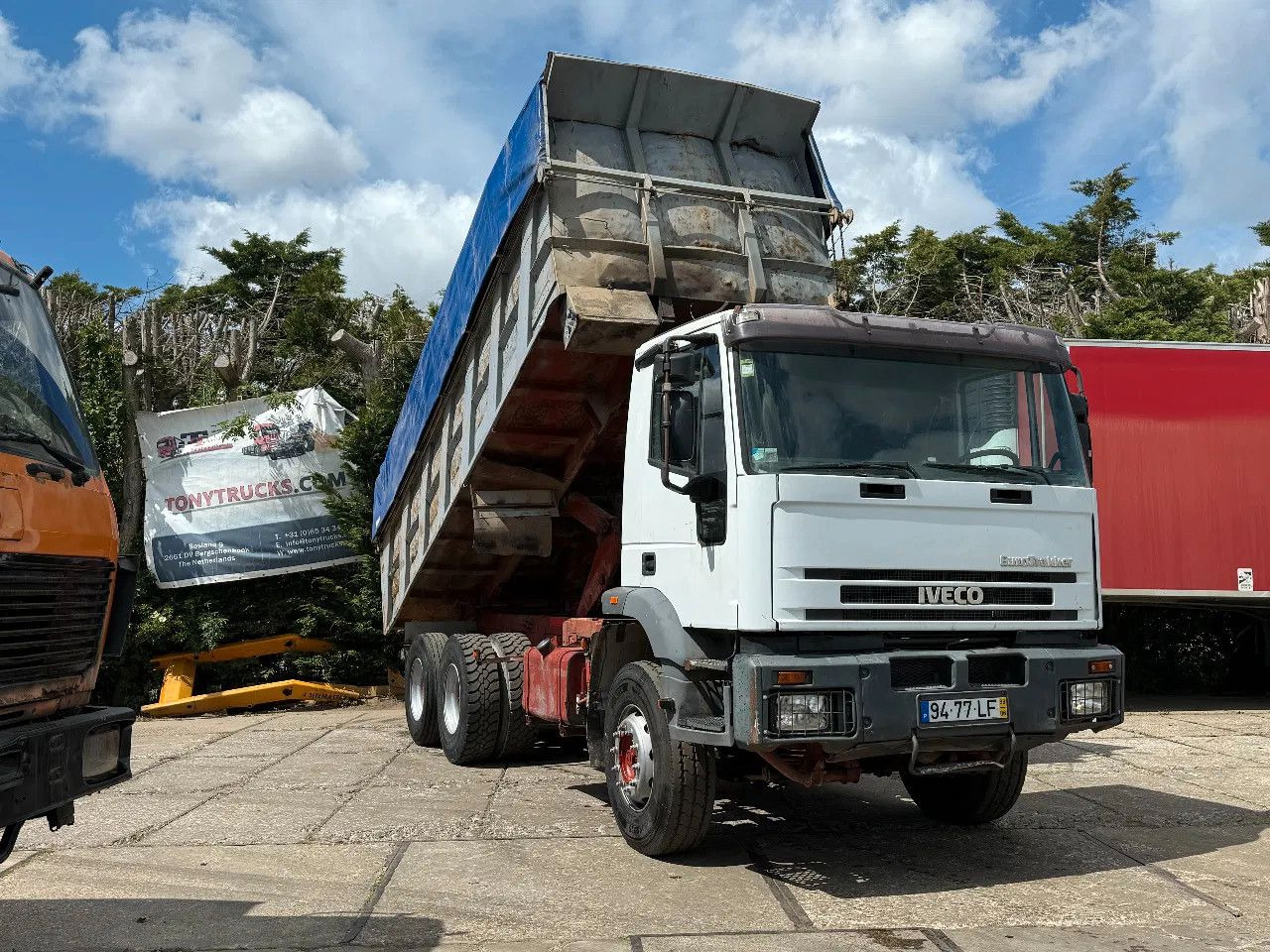 Iveco Eurotrakker 380 E34 6X4 Tipper Spring/Spring Eur - 덤프트럭 : 사진 1 Iveco Eurotrakker 380 E34 6X4 Tipper Spring/Spring Eur - 덤프트럭 : 사진 1