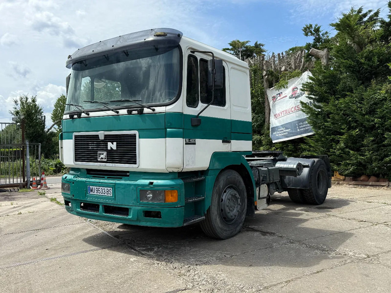 MAN 19.403 4X2 Tractor-unit Spring/Air ZF Manual Gear Low cabine - 트랙터 유닛 : 사진 2 MAN 19.403 4X2 Tractor-unit Spring/Air ZF Manual Gear Low cabine - 트랙터 유닛 : 사진 2