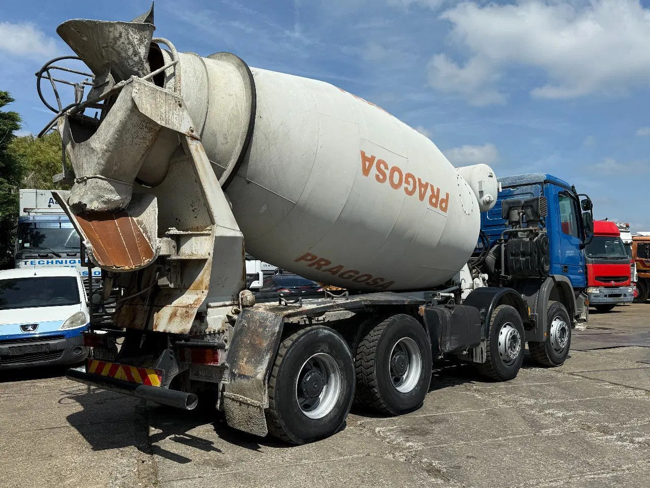 Mercedes-Benz Actros 3236 MP2 V6 8X4 9M3 Beton Mixer Spring/Sp - 콘크리트 믹서 트럭 : 사진 4 Mercedes-Benz Actros 3236 MP2 V6 8X4 9M3 Beton Mixer Spring/Sp - 콘크리트 믹서 트럭 : 사진 4