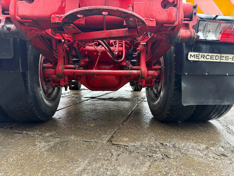 Mercedes-Benz SK 1935 V8 4X2 Tractor-unit Spring/Spring Eps 3 Pedal PTO - 트랙터 유닛 : 사진 5 Mercedes-Benz SK 1935 V8 4X2 Tractor-unit Spring/Spring Eps 3 Pedal PTO - 트랙터 유닛 : 사진 5