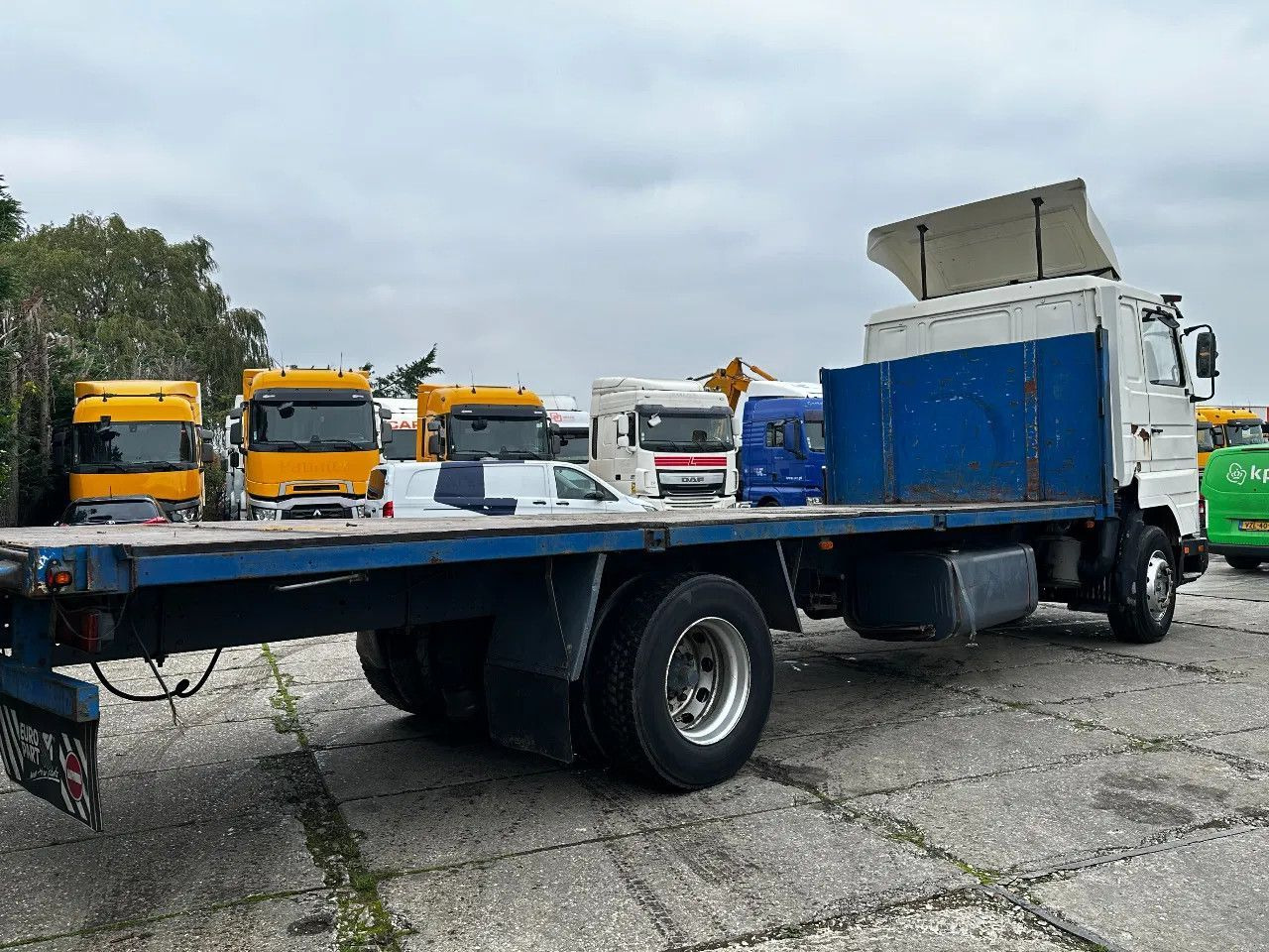 Scania P113-360 4X2 Platform Manual Gear Retarder Scania P113-360 4X2 Platform Manual Gear Retarder - 드롭사이드/ 플랫베드 트럭 : 사진 4 Scania P113-360 4X2 Platform Manual Gear Retarder Scania P113-360 4X2 Platform Manual Gear Retarder - 드롭사이드/ 플랫베드 트럭 : 사진 4