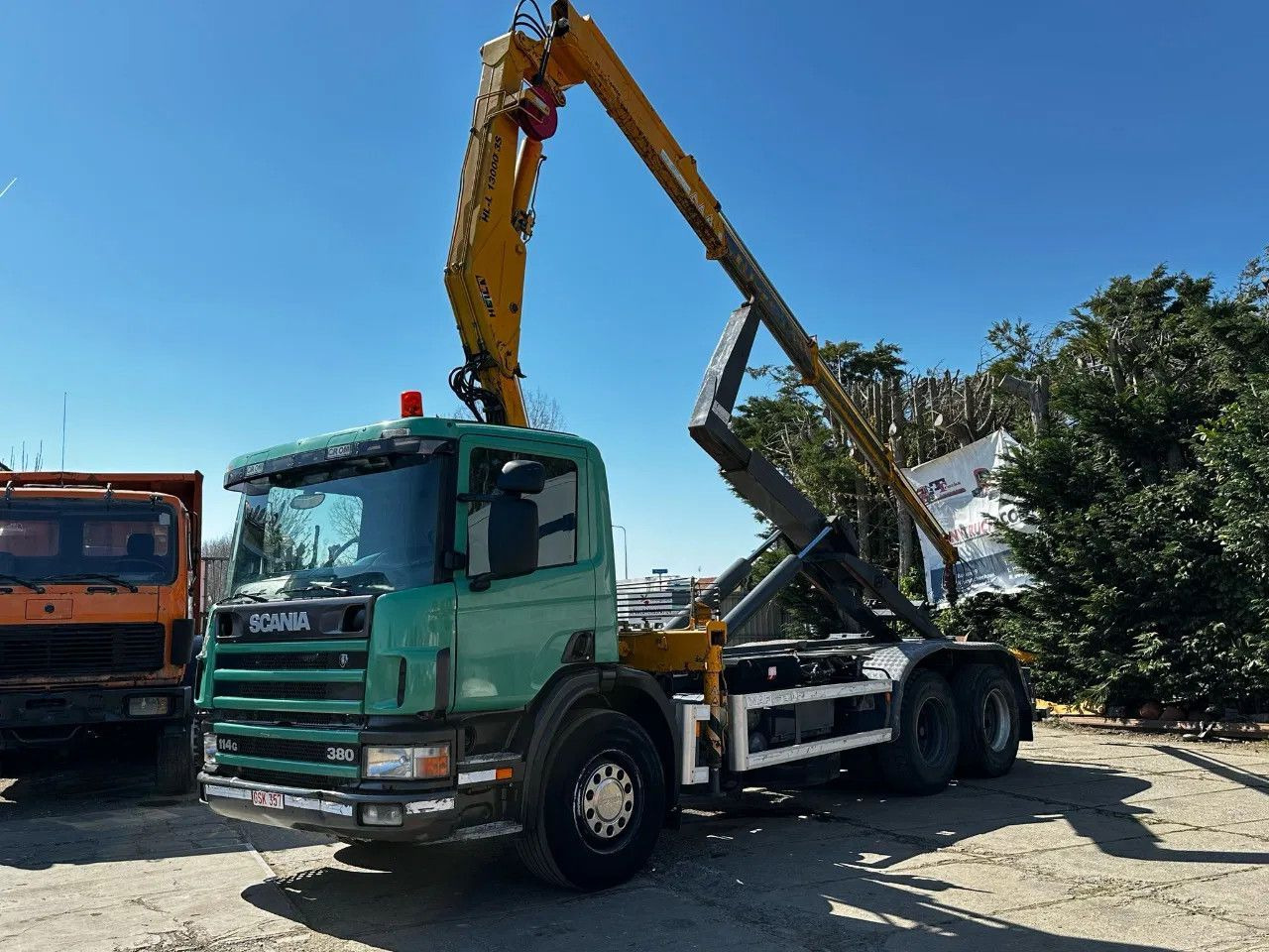 Scania P114-380 6X2 Ampirol + Heila 13000 5T Crane Manu - 컨테이너 운반 장치/ 스와프 보디 트럭 : 사진 2 Scania P114-380 6X2 Ampirol + Heila 13000 5T Crane Manu - 컨테이너 운반 장치/ 스와프 보디 트럭 : 사진 2