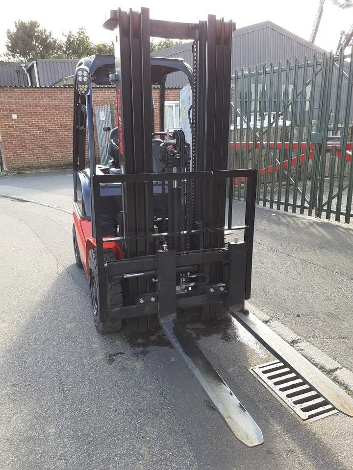 Manitou MI 25 D - 디젤 지게차 : 사진 3 Manitou MI 25 D - 디젤 지게차 : 사진 3