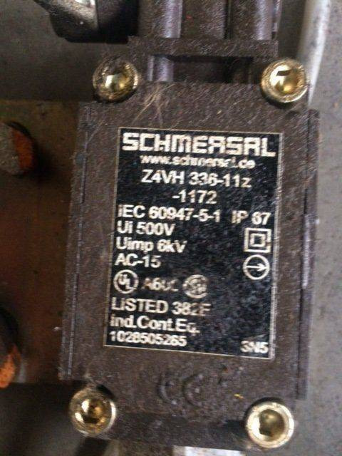 2XPosition Switch for Linde K15-4, and Still M15-4 - 시동 자재 취급 장비 용 : 사진 3 2XPosition Switch for Linde K15-4, and Still M15-4 - 시동 자재 취급 장비 용 : 사진 3