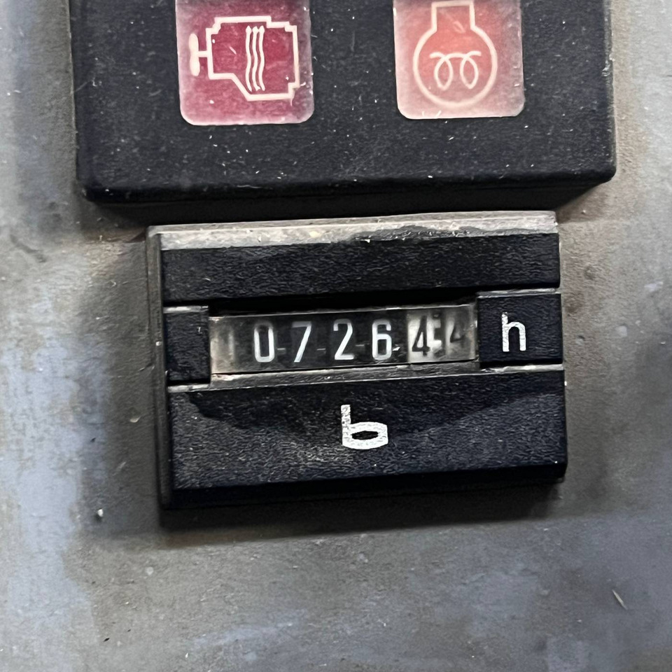 Hako Jonas 1200D - 산업용 스위퍼 : 사진 4 Hako Jonas 1200D - 산업용 스위퍼 : 사진 4