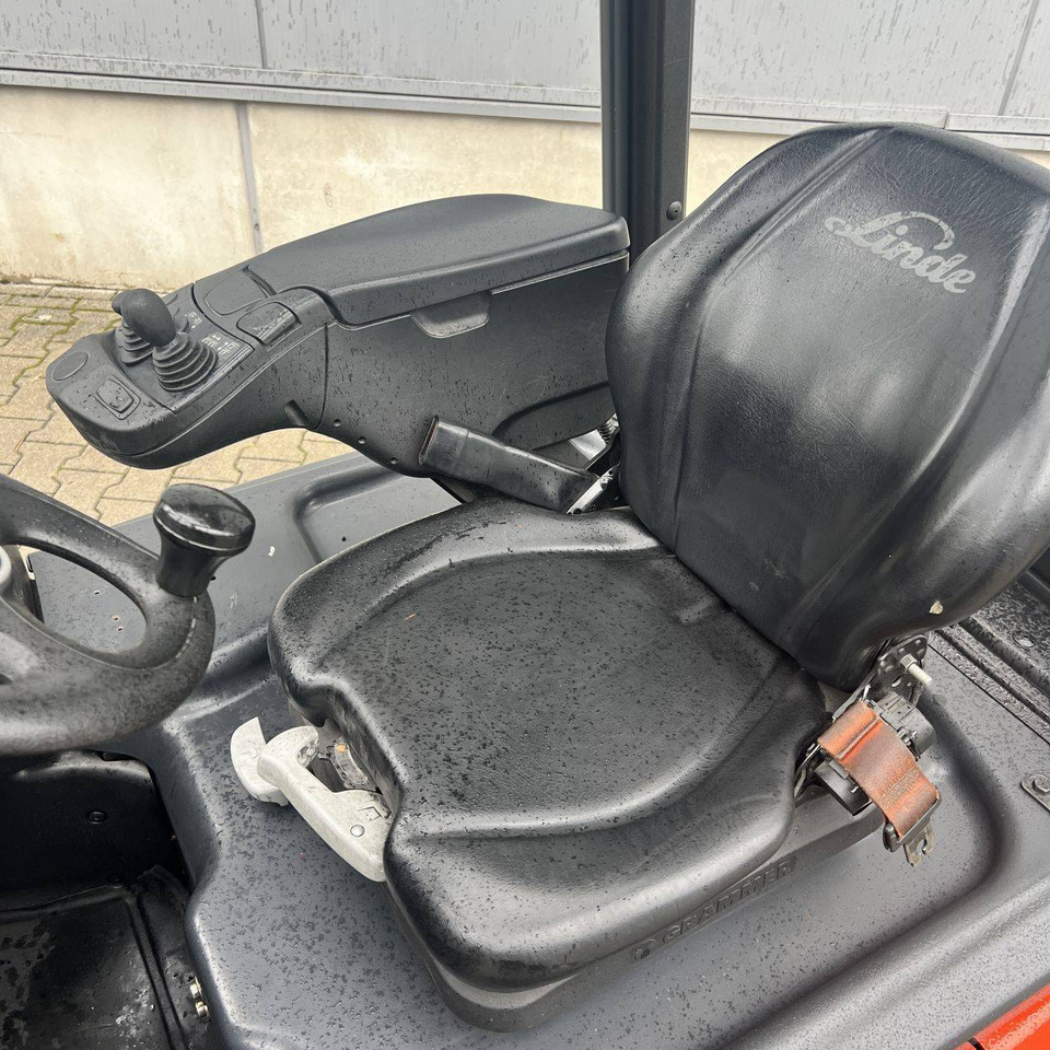 Linde E15 (386-02) EVO - 전기 지게차 : 사진 4 Linde E15 (386-02) EVO - 전기 지게차 : 사진 4