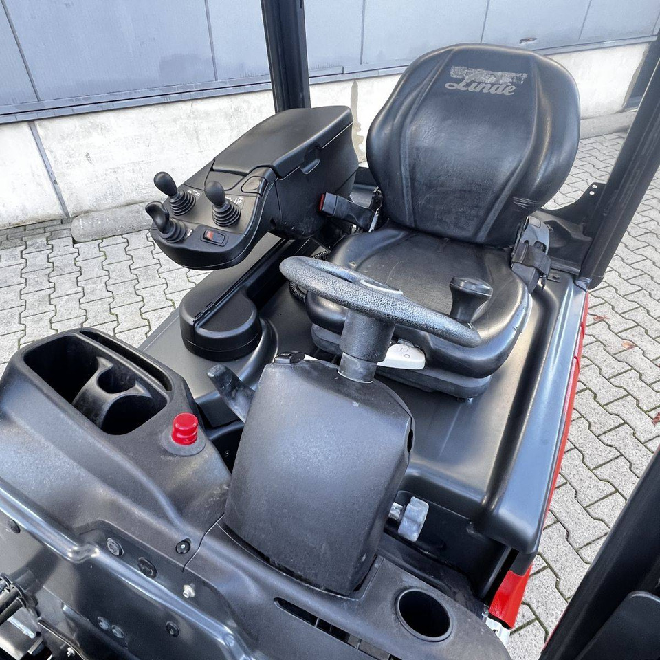 Linde E15 (386-02) EVO - 전기 지게차 : 사진 4 Linde E15 (386-02) EVO - 전기 지게차 : 사진 4